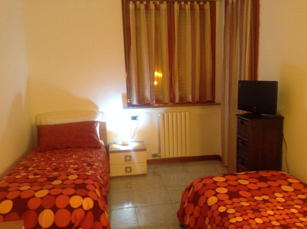 B&B Humana Rozzano Szoba fotó